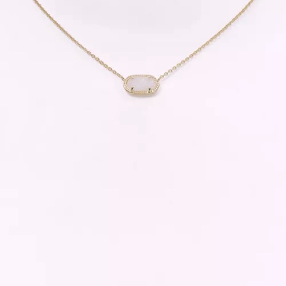 Kendra Scott Elisa Gold Pendant Necklace in Iridescent Drusy - Picture 3 of 7